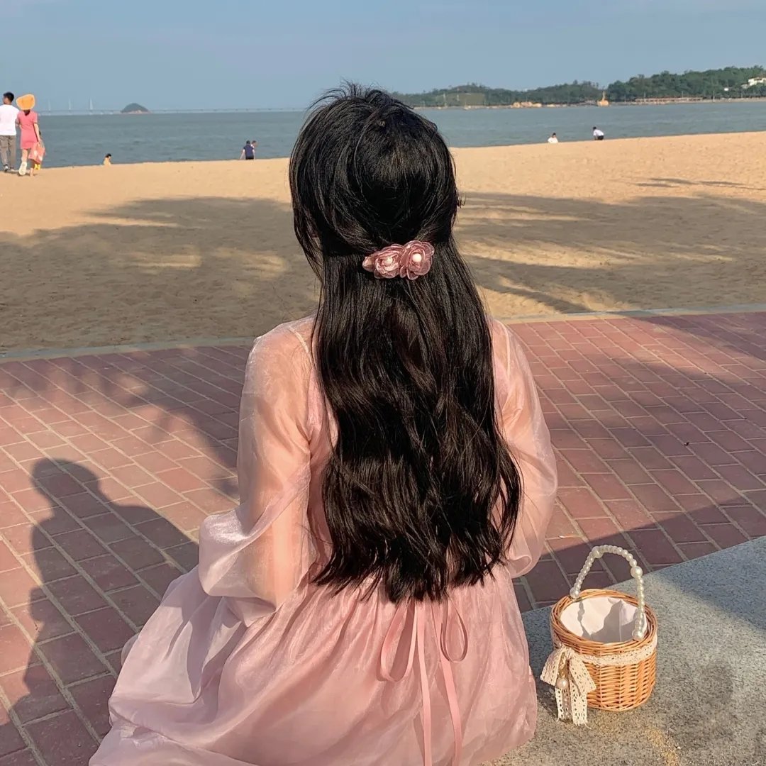 普通女高中生要做当地偶像